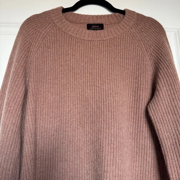 *Rare* QUINCE Mongolian Cashmere Fisherman Crewneck Sweater Strawberry Melange 🍓 - Picture 2 of 9